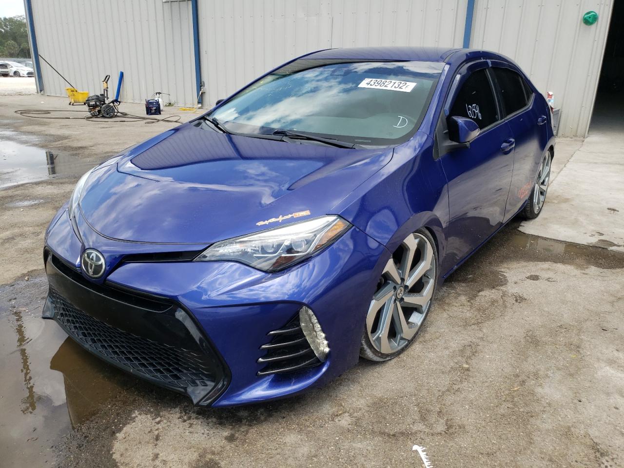 Photo 2 from auction – 2018 TOYOTA COROLLA L with VIN 5YFBURHE8JP752487