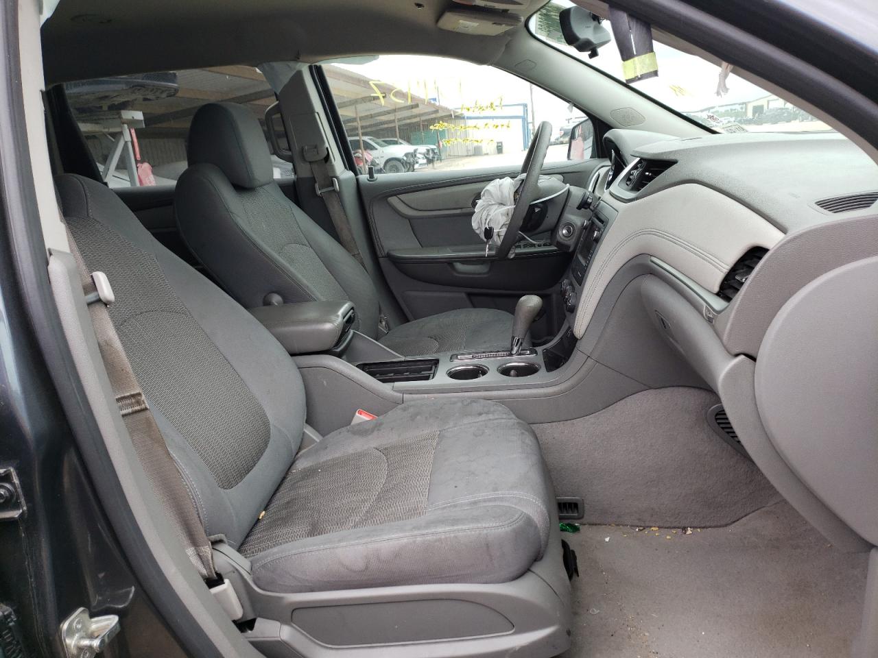 Photo 5 from auction – 2013 CHEVROLET TRAVERSE L with VIN 1GNKRFEDXDJ135166