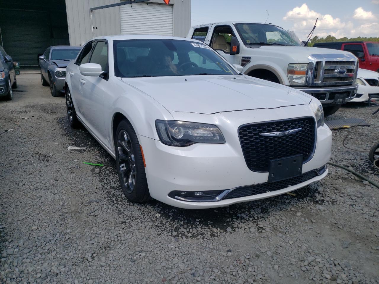 CHRYSLER 300 S 2015 with VIN 2C3CCABG3FH872489 - Photo from auction