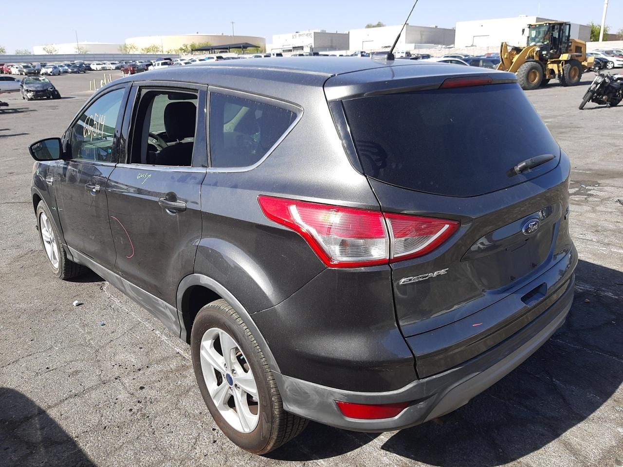 Photo 3 from auction – 2016 FORD ESCAPE SE with VIN 1FMCU0G90GUB74056