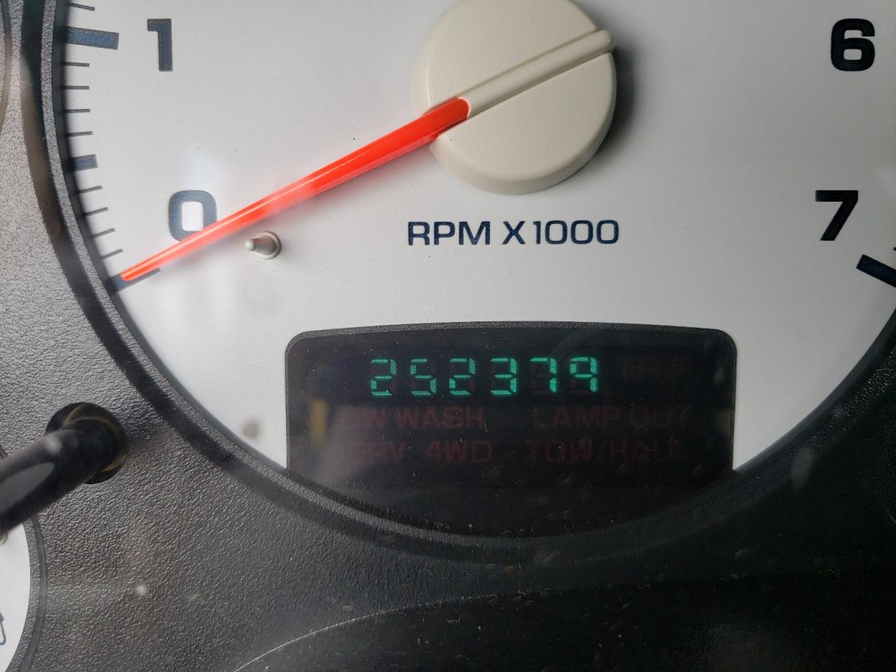 Photo 8 from auction – 2005 DODGE RAM 1500 S with VIN 1D7HU18N15S137852