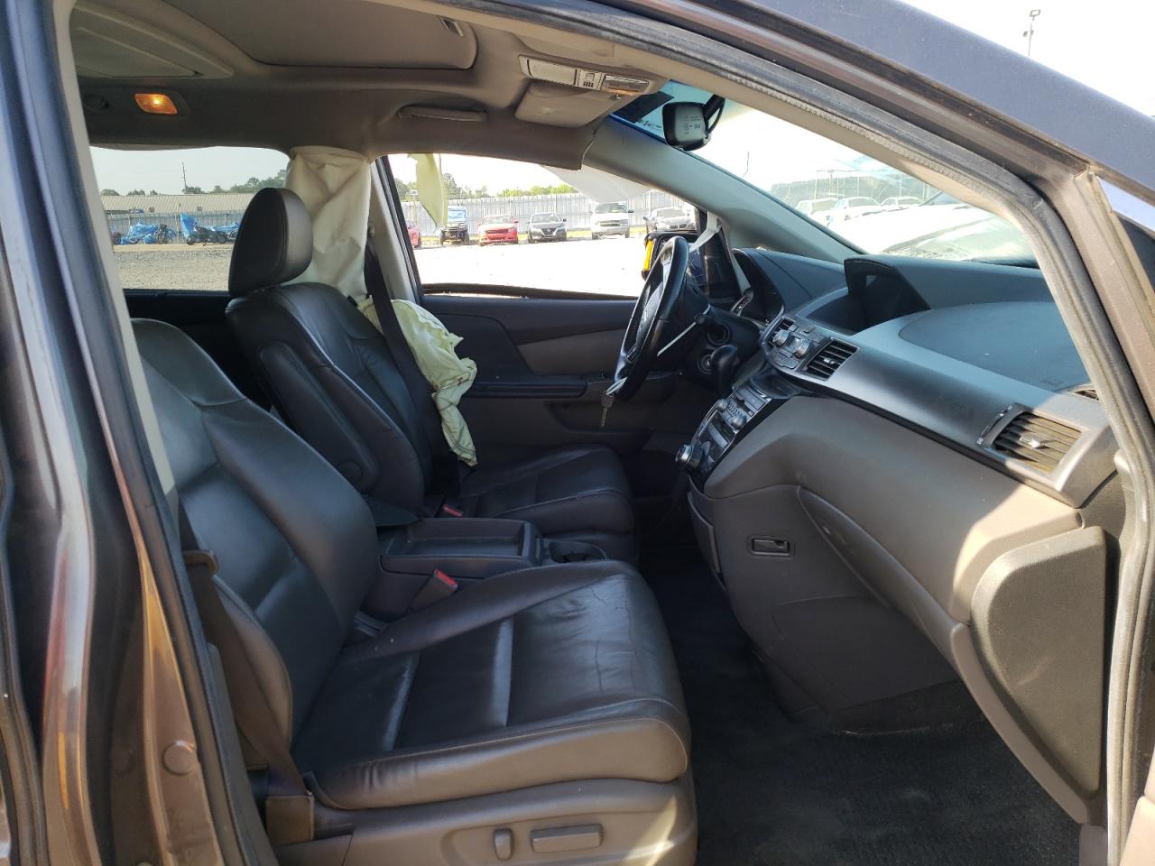 Photo 5 from auction – 2012 HONDA ODYSSEY TO with VIN 5FNRL5H99CB048486