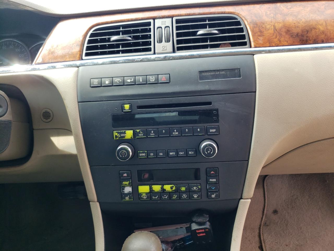 Photo 9 from auction – 2006 BUICK LACROSSE C with VIN 2G4WD582X61205500