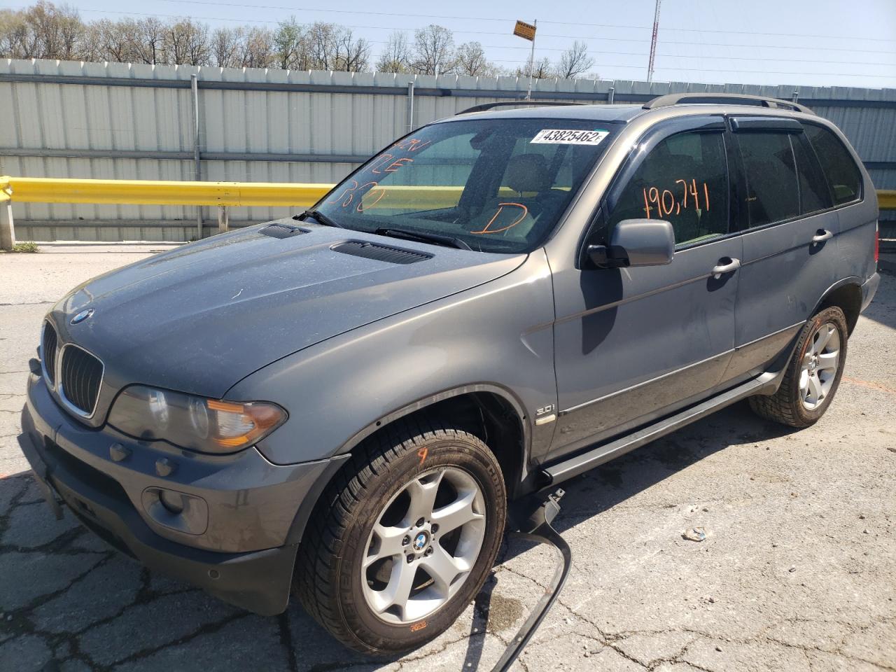 Photo 2 from auction – 2006 BMW X5 3.0I with VIN 5UXFA13506LY24851