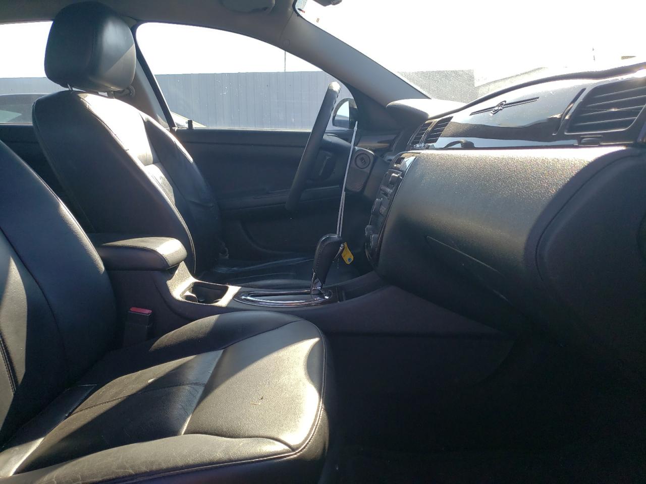 Photo 5 from auction – 2012 CHEVROLET IMPALA LTZ with VIN 2G1WC5E37C1204183