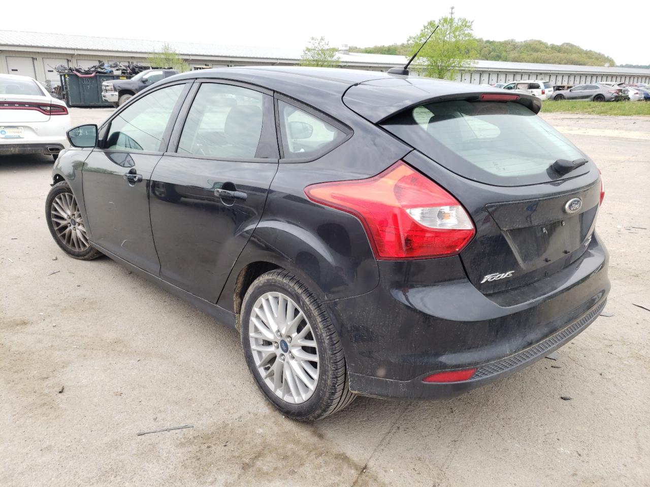 Photo 3 from auction – 2013 FORD FOCUS SE with VIN 1FADP3K29DL174527