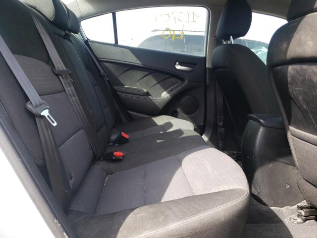 Photo 6 from auction – 2018 KIA FORTE LX with VIN 3KPFL4A75JE255370