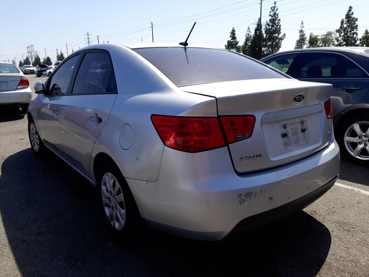 Photo 3 from auction – 2010 KIA FORTE EX with VIN KNAFU4A25A5260546
