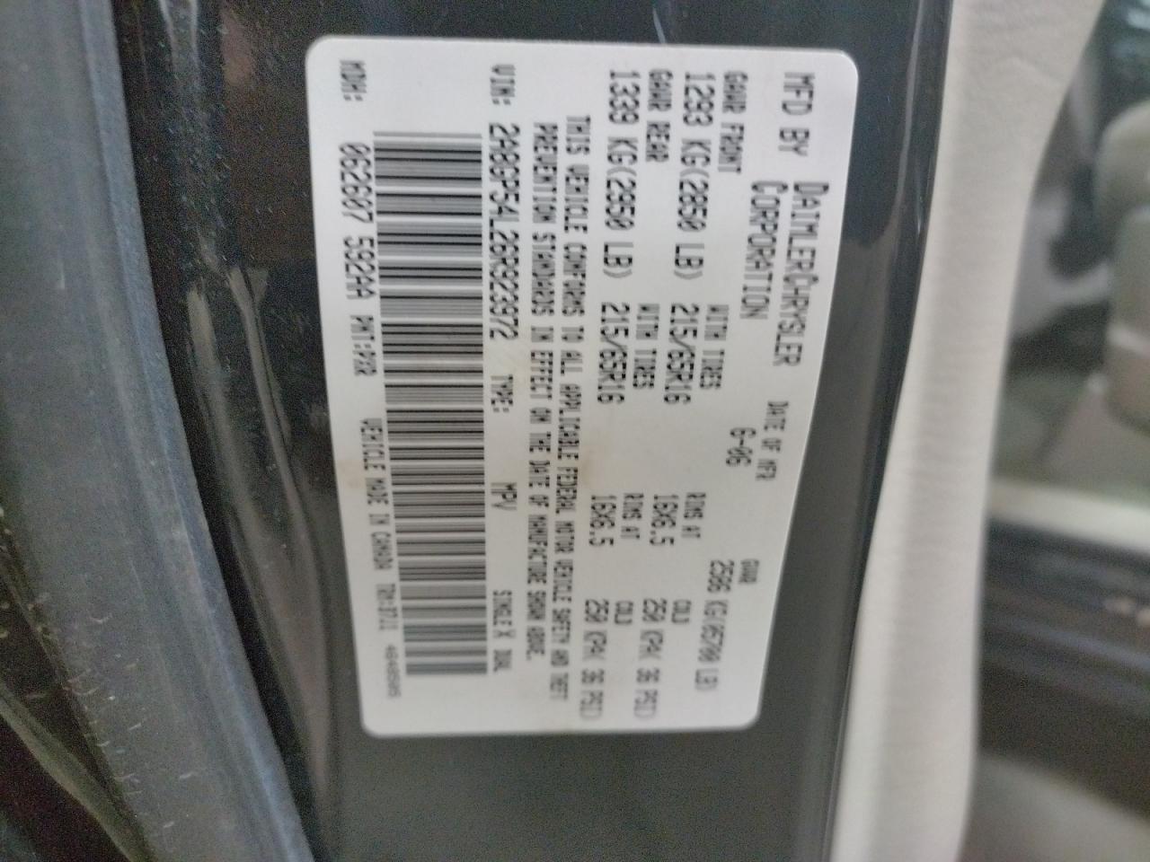 Photo 10 from auction – 2006 CHRYSLER TOWN & COU with VIN 2A8GP54L26R923972