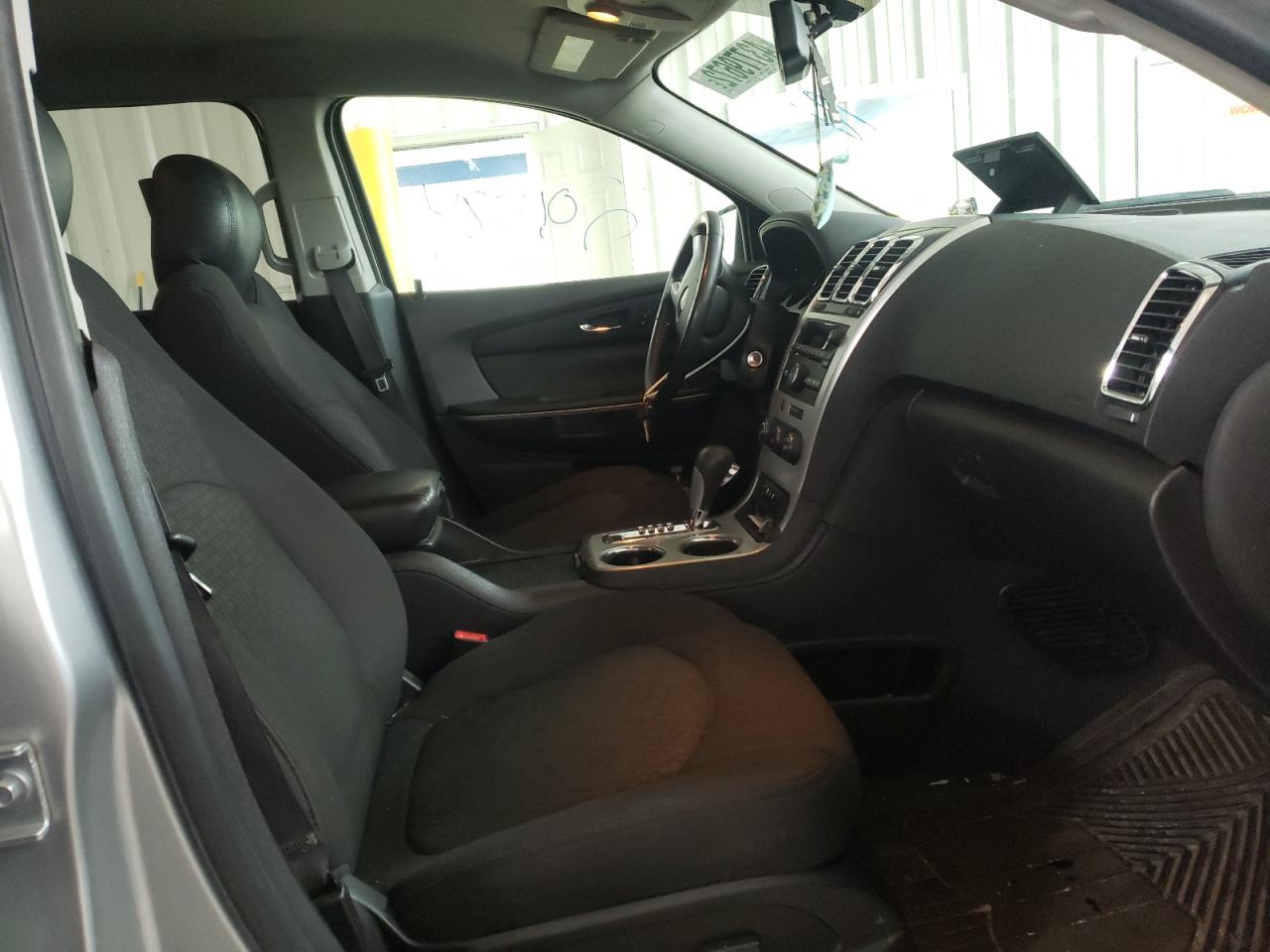 صورة رقم 5 من المزاد - 2010 GMC ACADIA SLE مع VIN 1GKLRLED2AJ256575