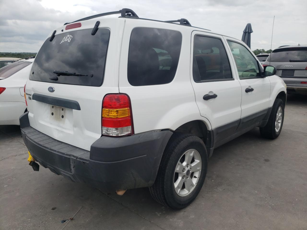Photo 4 from auction – 2006 FORD ESCAPE XLT with VIN 1FMYU03Z06KC23942