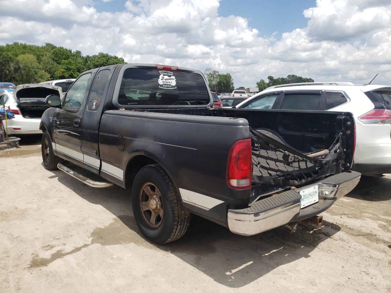 Photo 3 from auction – 1999 FORD F150 with VIN 2FTRX17L4XCA79474