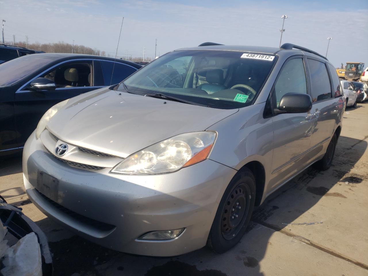 Photo 2 from auction – 2008 TOYOTA SIENNA CE with VIN 5TDZK23C48S165822