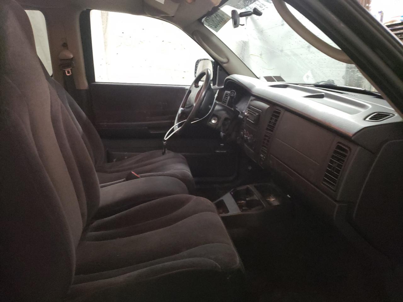 Photo 5 from auction – 2004 DODGE DAKOTA SLT with VIN 1D7HG42N74S689131