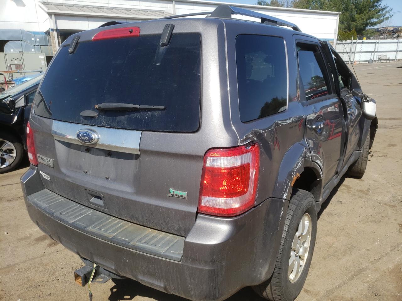 Photo 4 from auction – 2011 FORD ESCAPE LIM with VIN 1FMCU9EG7BKB56647