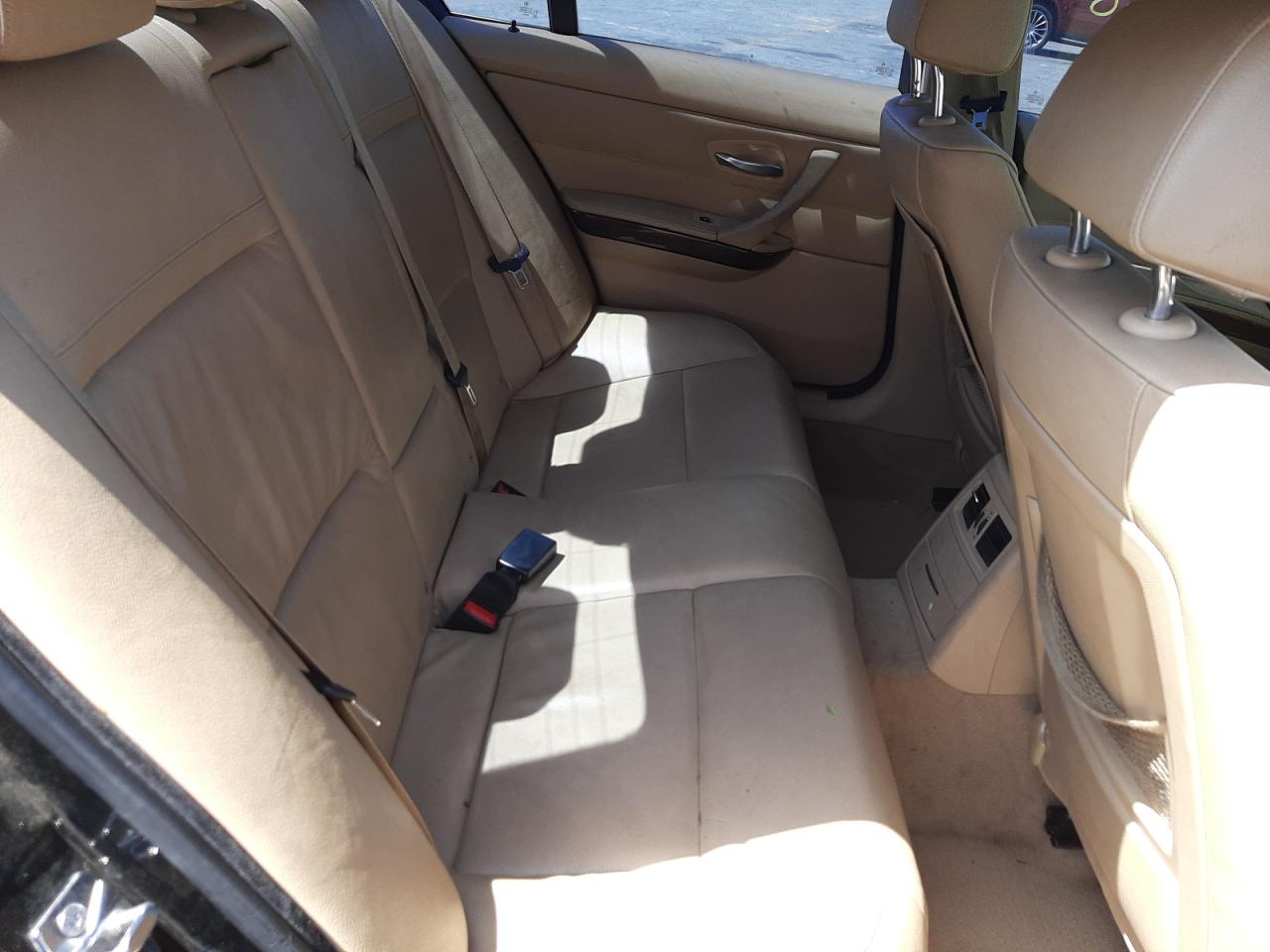 Photo 6 from auction – 2009 BMW 328 I with VIN WBAPH77579NM28307