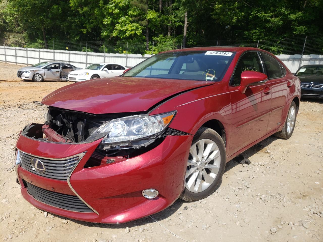 Photo 2 from auction – 2013 LEXUS ES 300H with VIN JTHBW1GG1D2028463