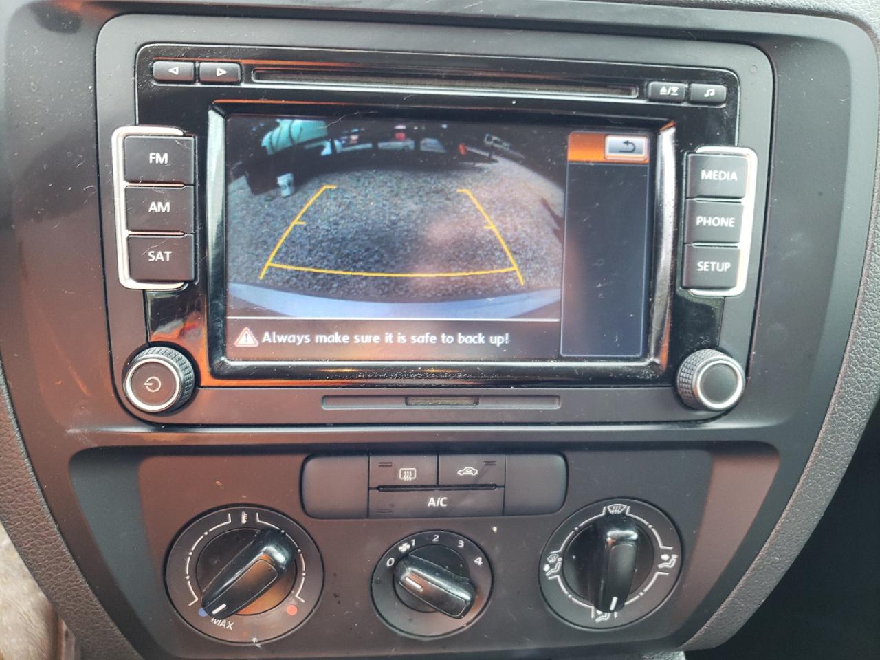 Photo 9 from auction – 2015 VOLKSWAGEN JETTA BASE with VIN 3VW2K7AJ7FM425589