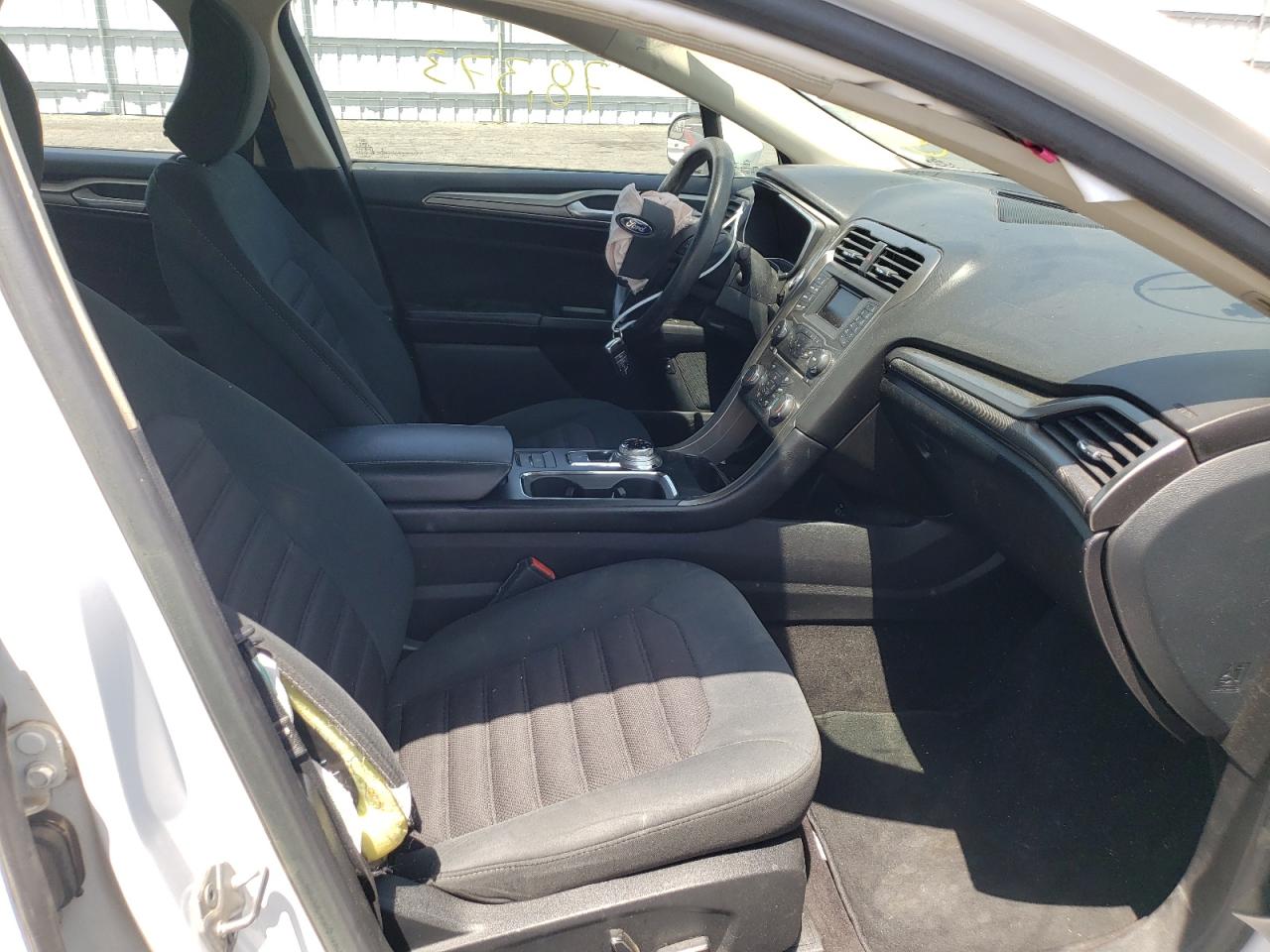 Photo 5 from auction – 2017 FORD FUSION SE with VIN 3FA6P0LU5HR208073