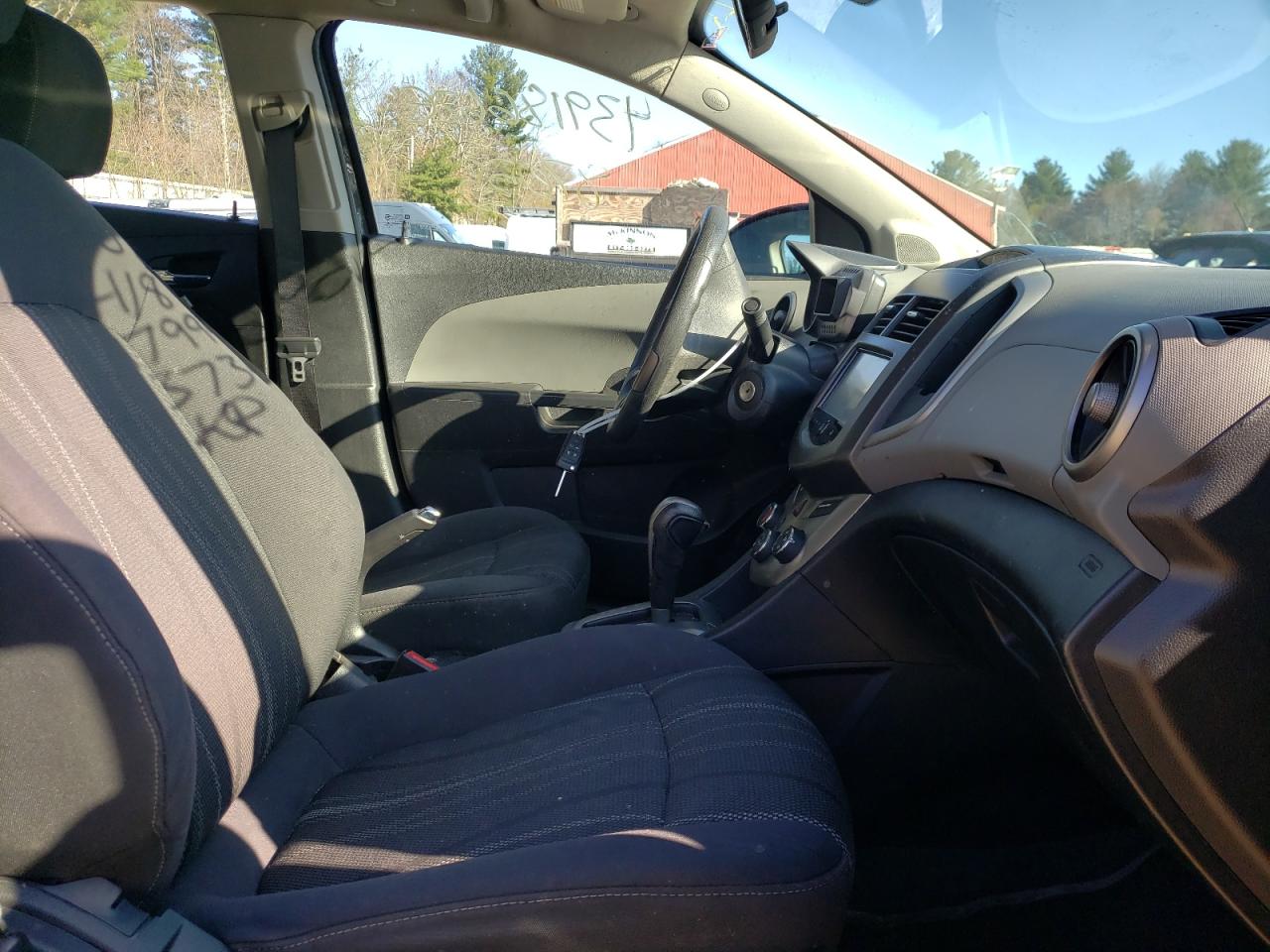 Photo 5 from auction – 2015 CHEVROLET SONIC LT with VIN 1G1JC5SGXF4133734