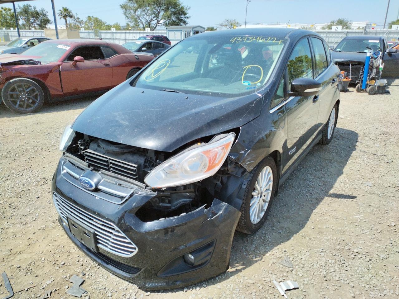 Photo 2 from auction – 2016 FORD C-MAX PREM with VIN 1FADP5CU5GL115085
