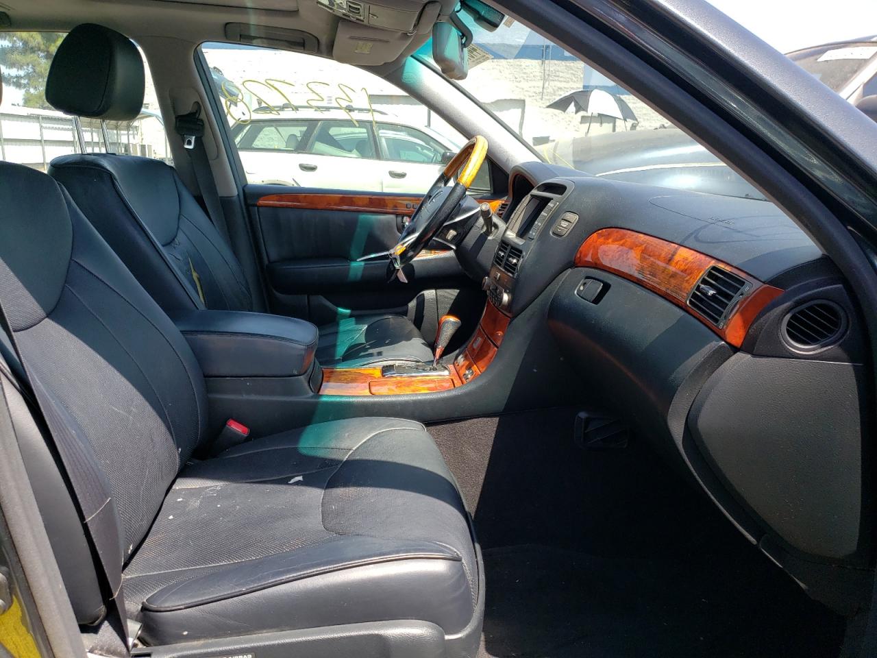 Photo 5 from auction – 2005 LEXUS LS 430 with VIN JTHBN36F655020611