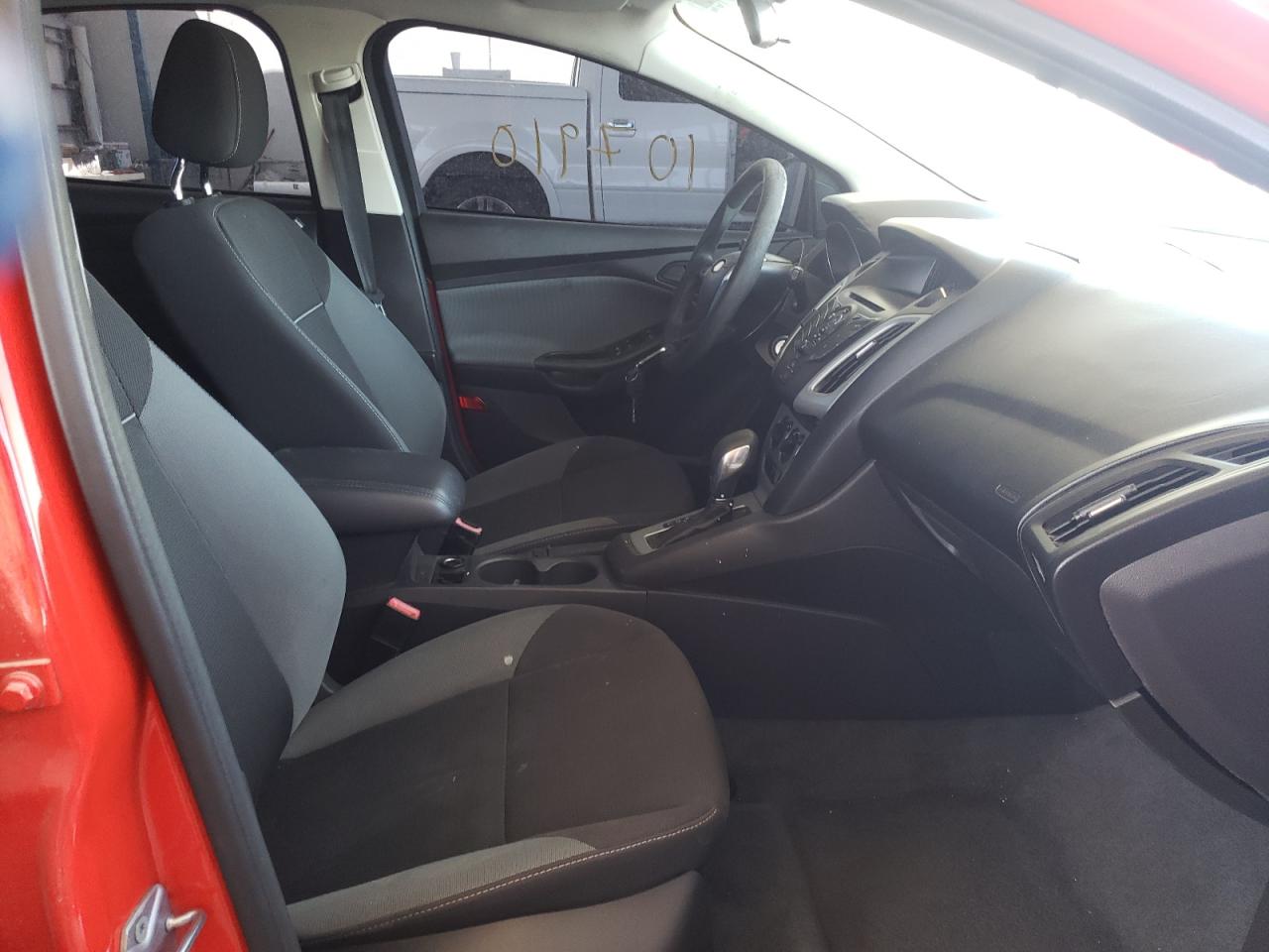 Photo 5 from auction – 2012 FORD FOCUS SE with VIN 1FAHP3K23CL112038