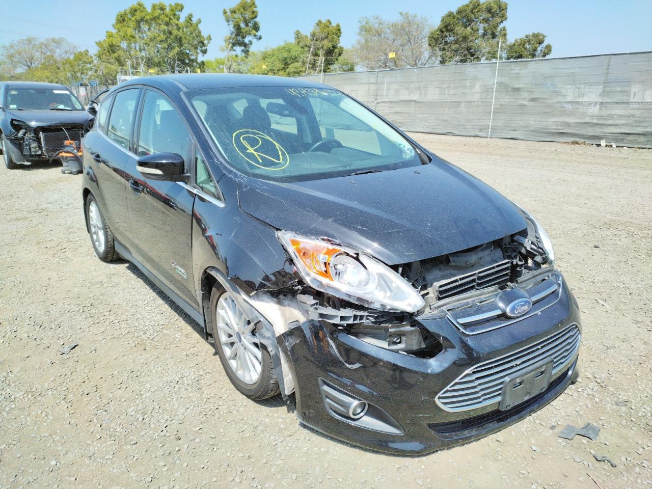 FORD C-MAX PREM 2016 with VIN 1FADP5CU5GL115085 - Photo from auction