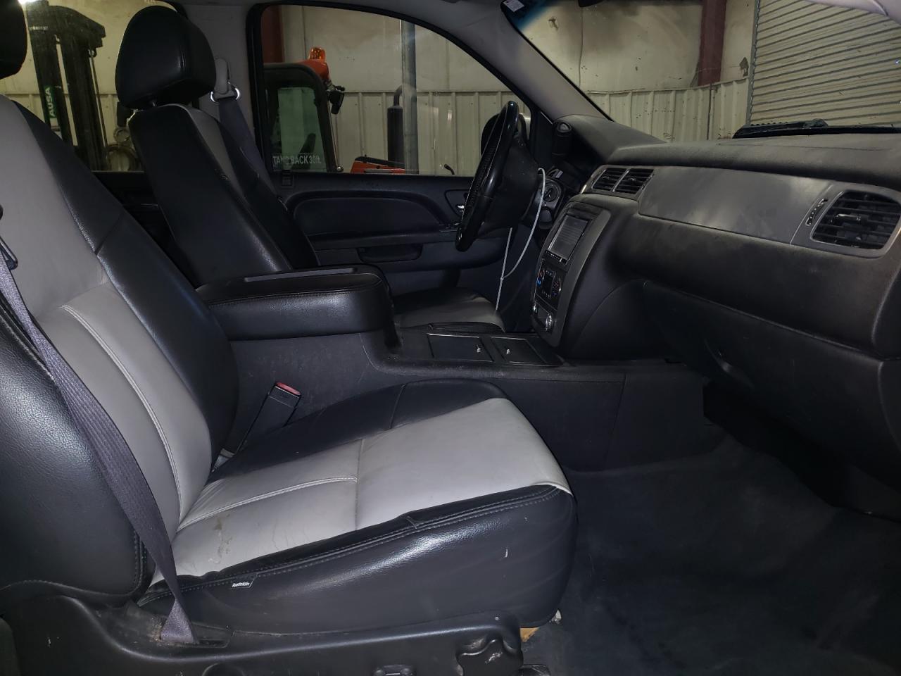 Photo 5 from auction – 2011 GMC SIERRA K15 with VIN 3GTP2VE35BG257467