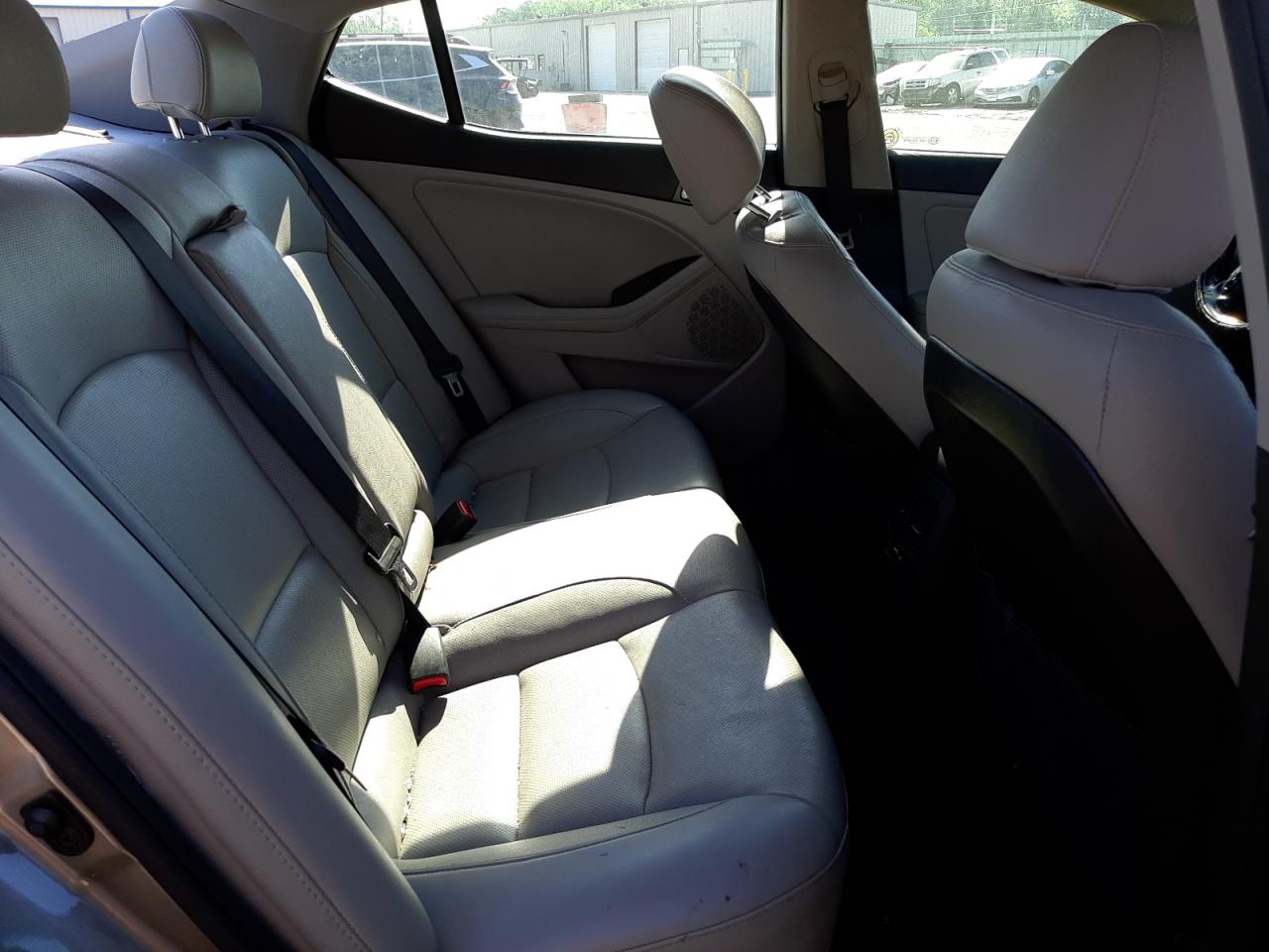 Photo 6 from auction – 2015 KIA OPTIMA EX with VIN 5XXGN4A7XFG418253
