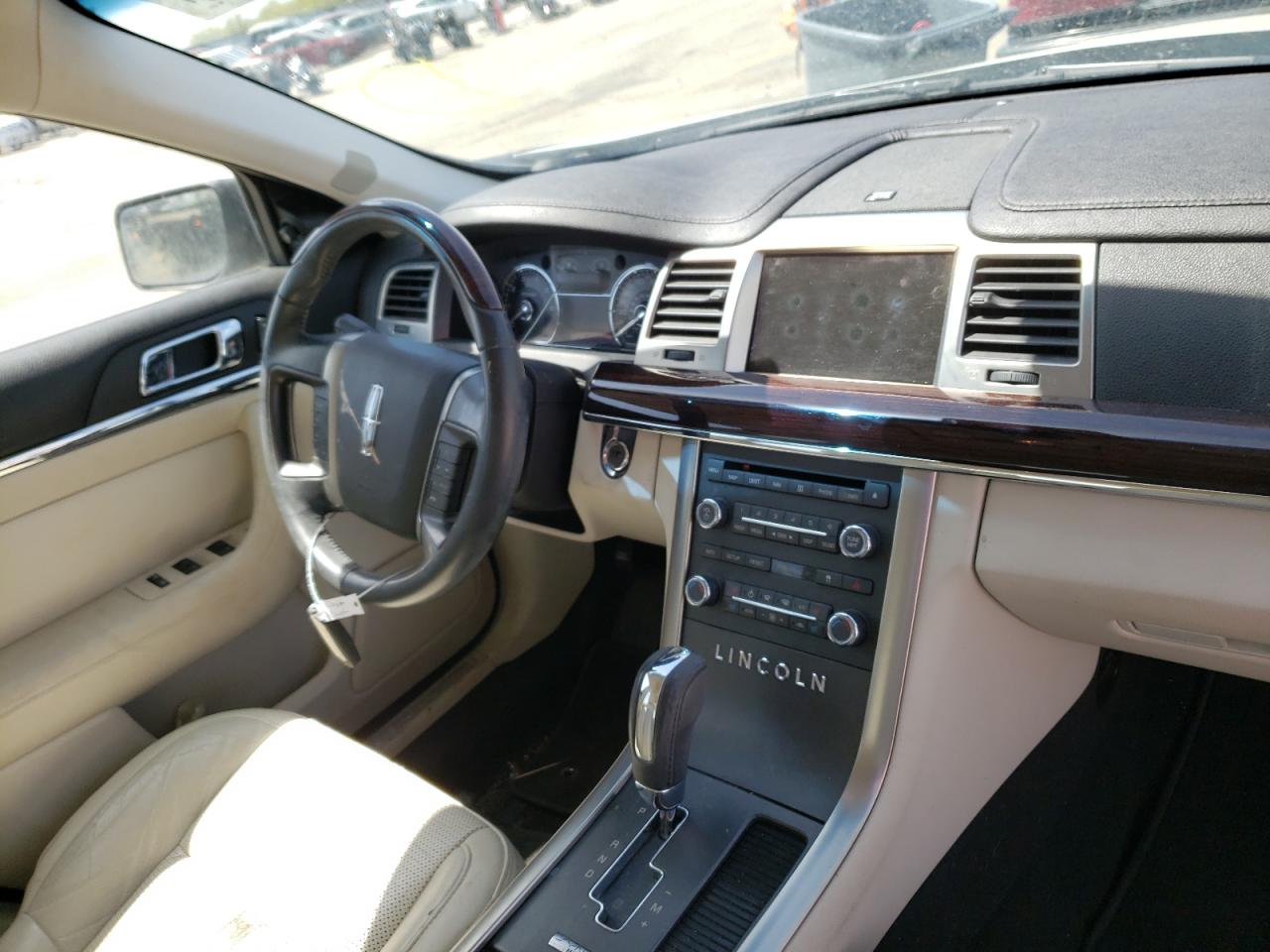Photo 9 from auction – 2009 LINCOLN MKS with VIN 1LNHM94R49G623741