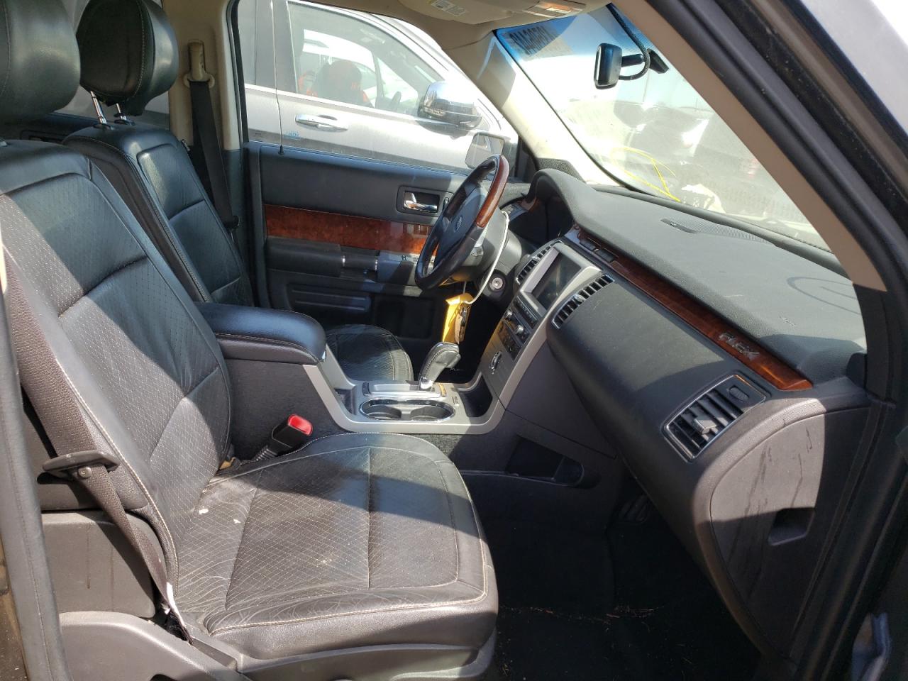 Photo 5 from auction – 2011 FORD FLEX LIMIT with VIN 2FMGK5DC5BBD22494