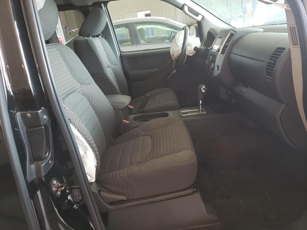 Photo 5 from auction – 2016 NISSAN FRONTIER S with VIN 1N6AD0CWXGN748550