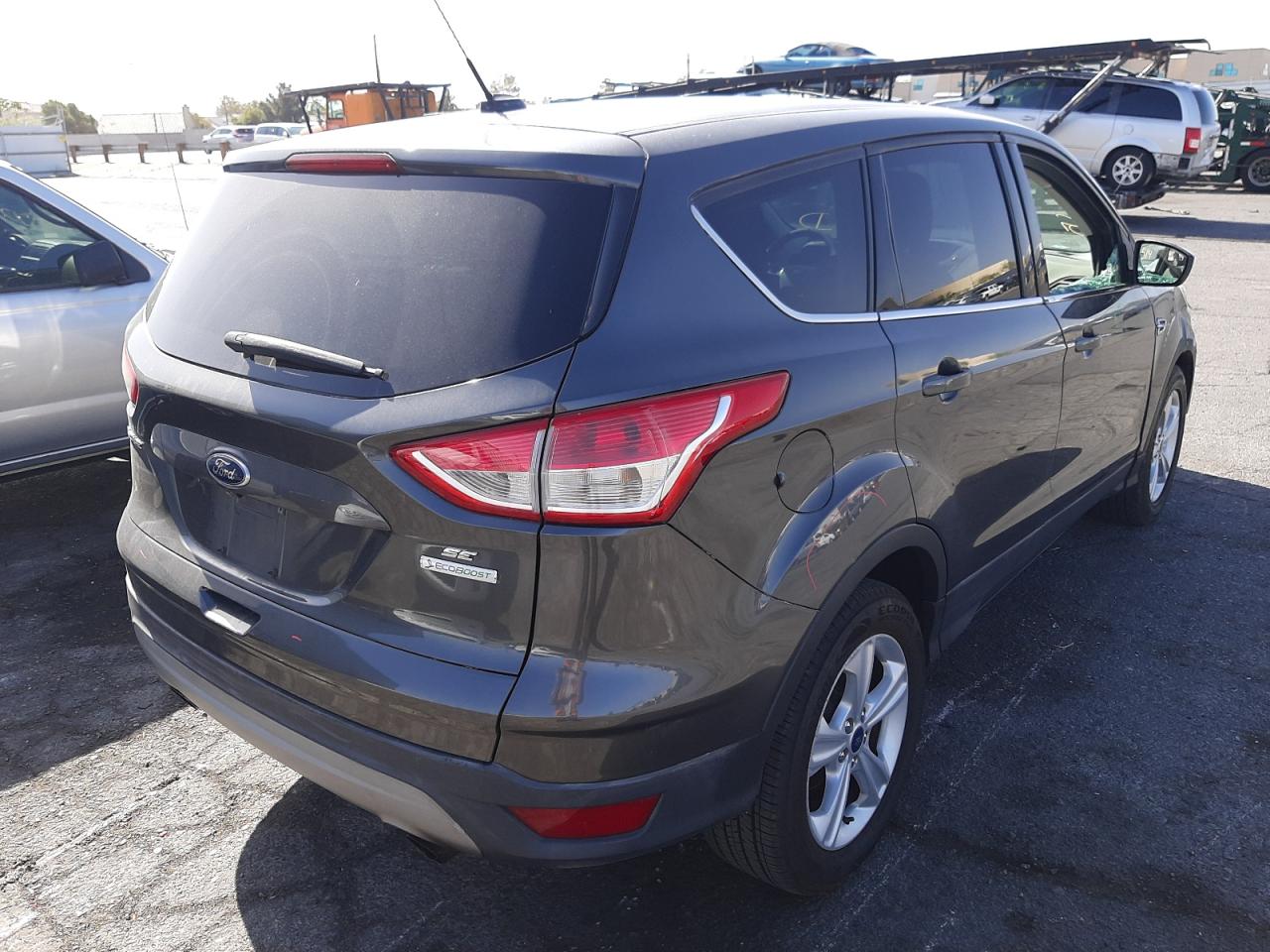 Photo 4 from auction – 2016 FORD ESCAPE SE with VIN 1FMCU0G90GUB74056