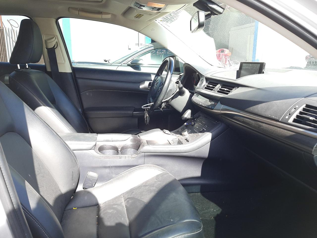 Photo 5 from auction – 2016 LEXUS CT 200 with VIN JTHKD5BH7G2268604