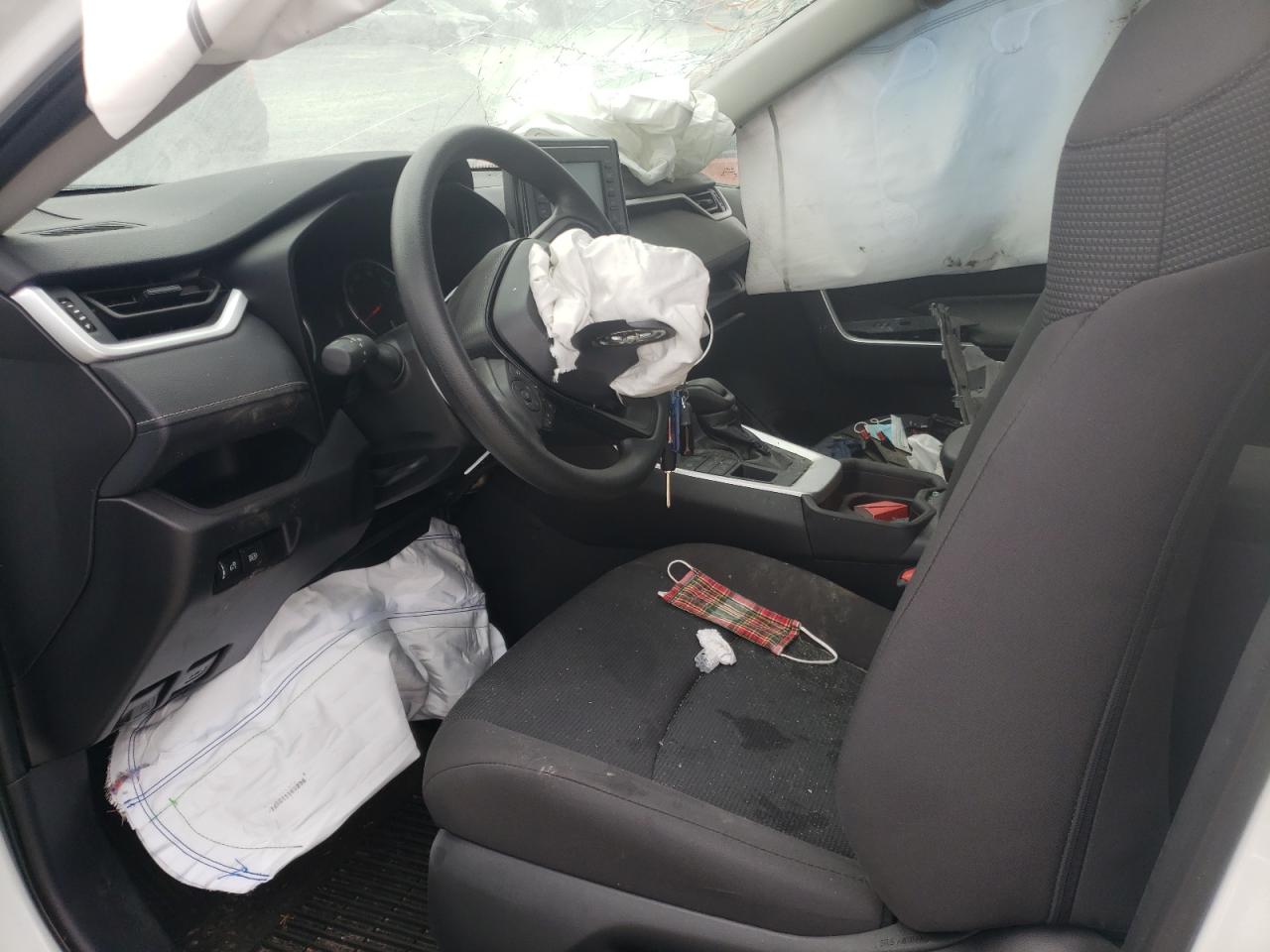 Photo 5 from auction – 2021 TOYOTA RAV4 LE with VIN 2T3F1RFV8MC209603