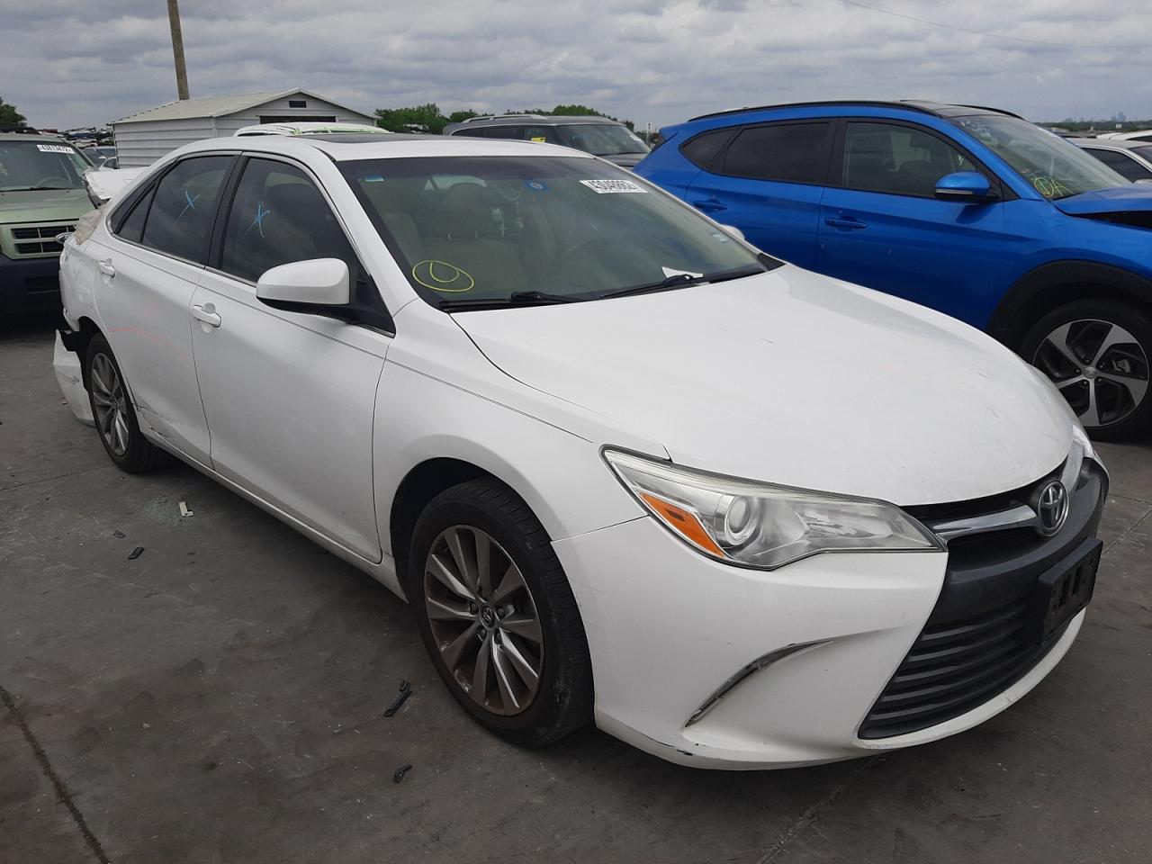 TOYOTA CAMRY LE 2015 with VIN 4T1BF1FK8FU973615 - Photo from auction