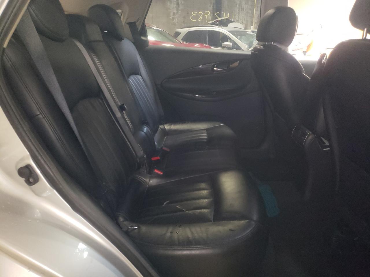 Photo 6 from auction – 2016 INFINITI QX50 with VIN JN1BJ0RR3GM268635