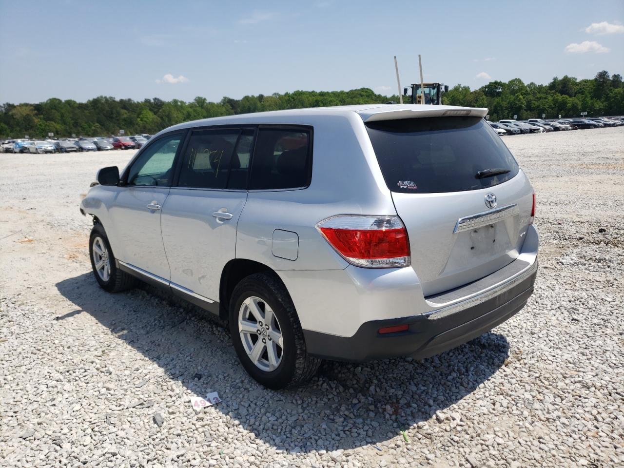 Photo 3 from auction – 2012 TOYOTA HIGHLANDER with VIN 5TDBK3EH0CS142434