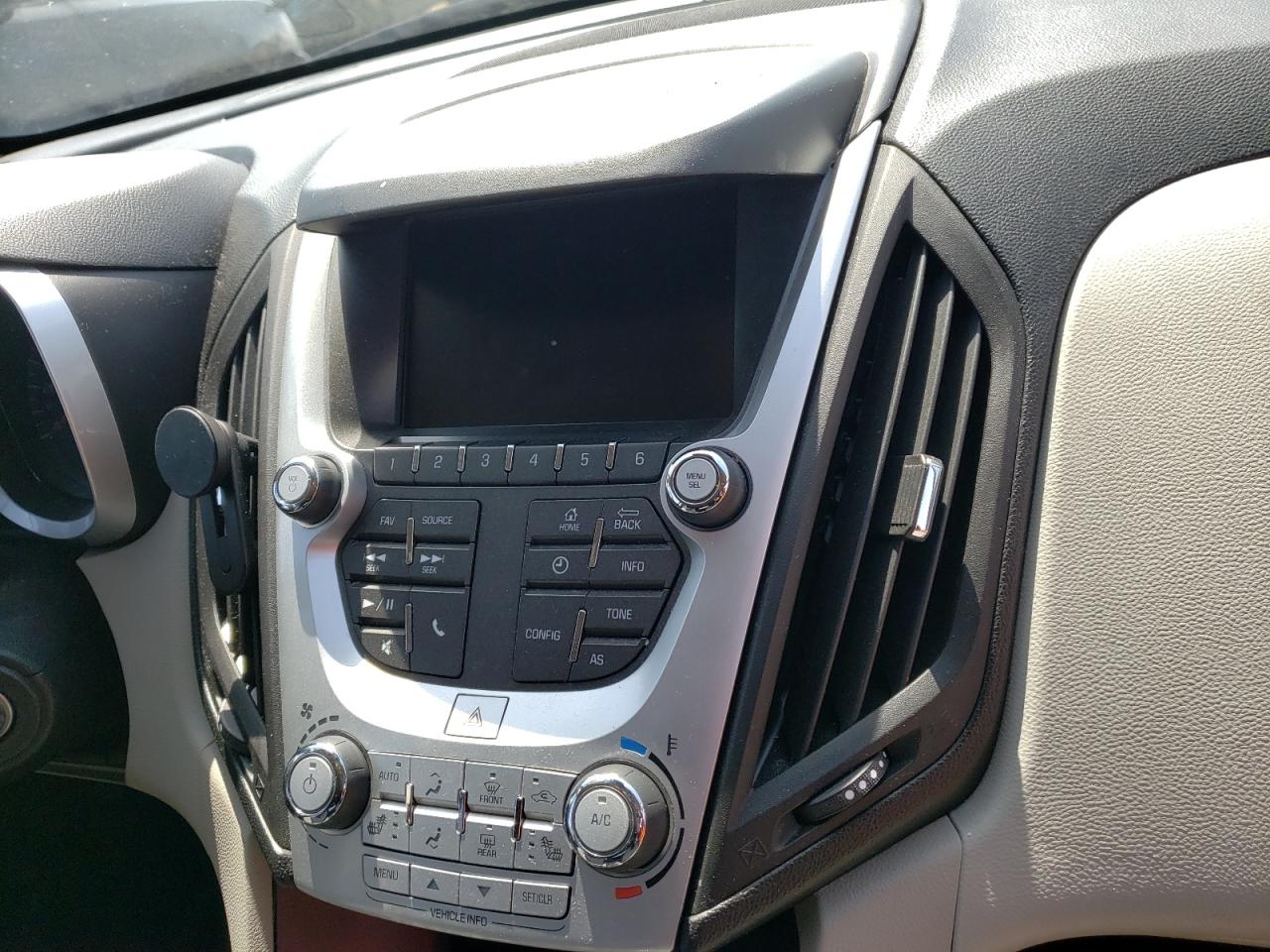 Photo 9 from auction – 2017 CHEVROLET EQUINOX LT with VIN 2GNALCEK0H1507446