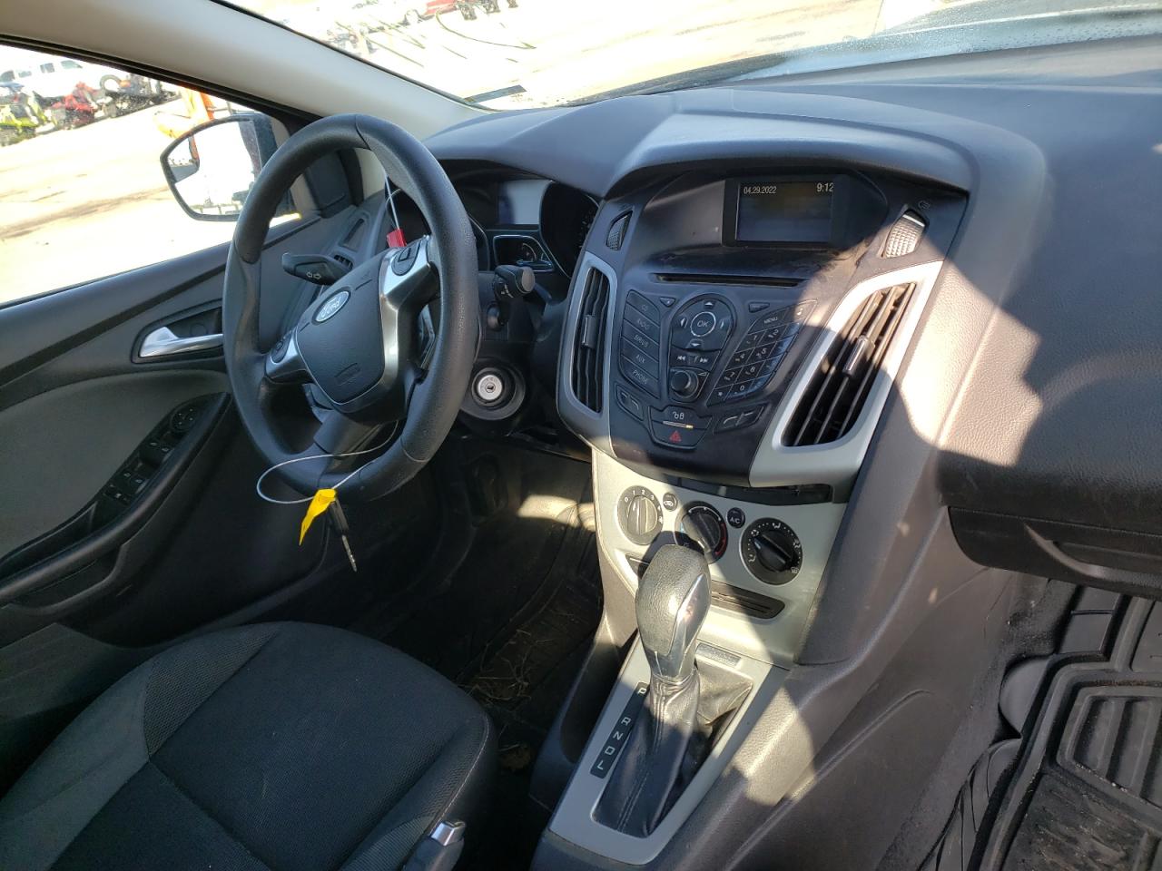 Photo 9 from auction – 2012 FORD FOCUS SE with VIN 1FAHP3F22CL300186