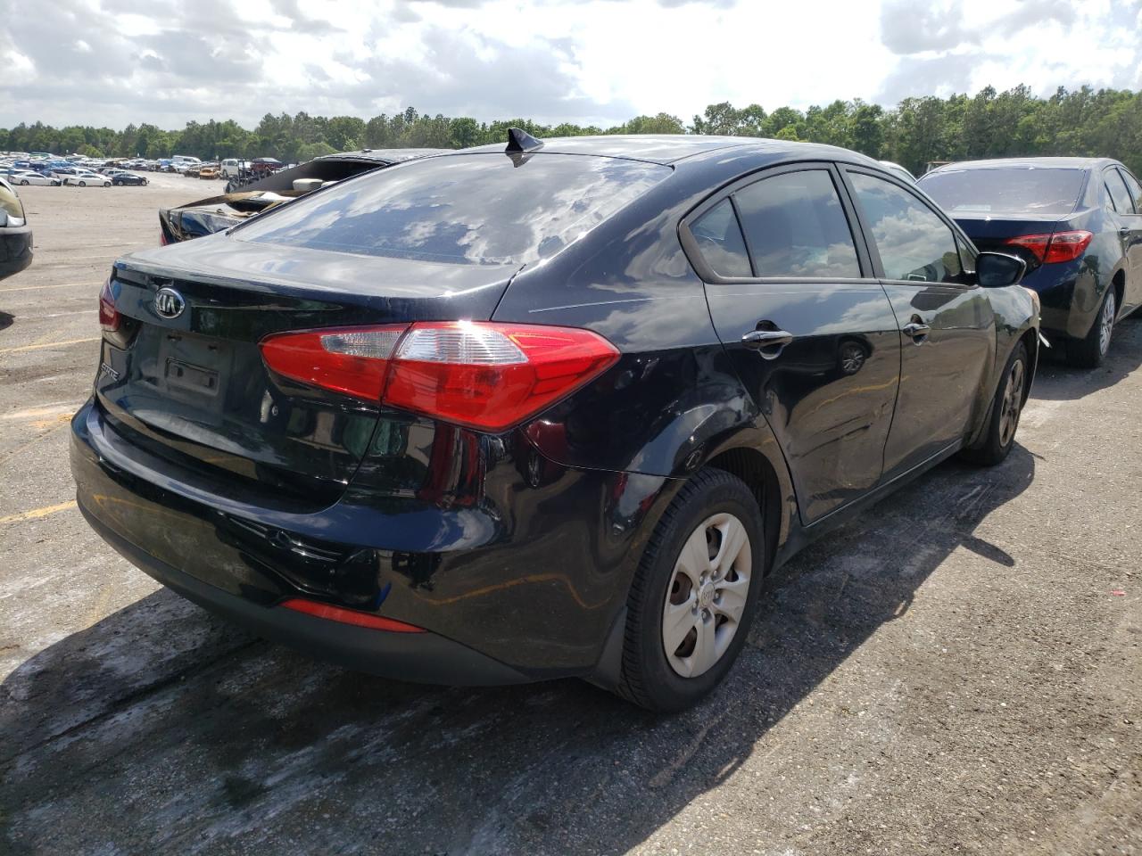 Photo 4 from auction – 2014 KIA FORTE LX with VIN KNAFK4A63E5198787