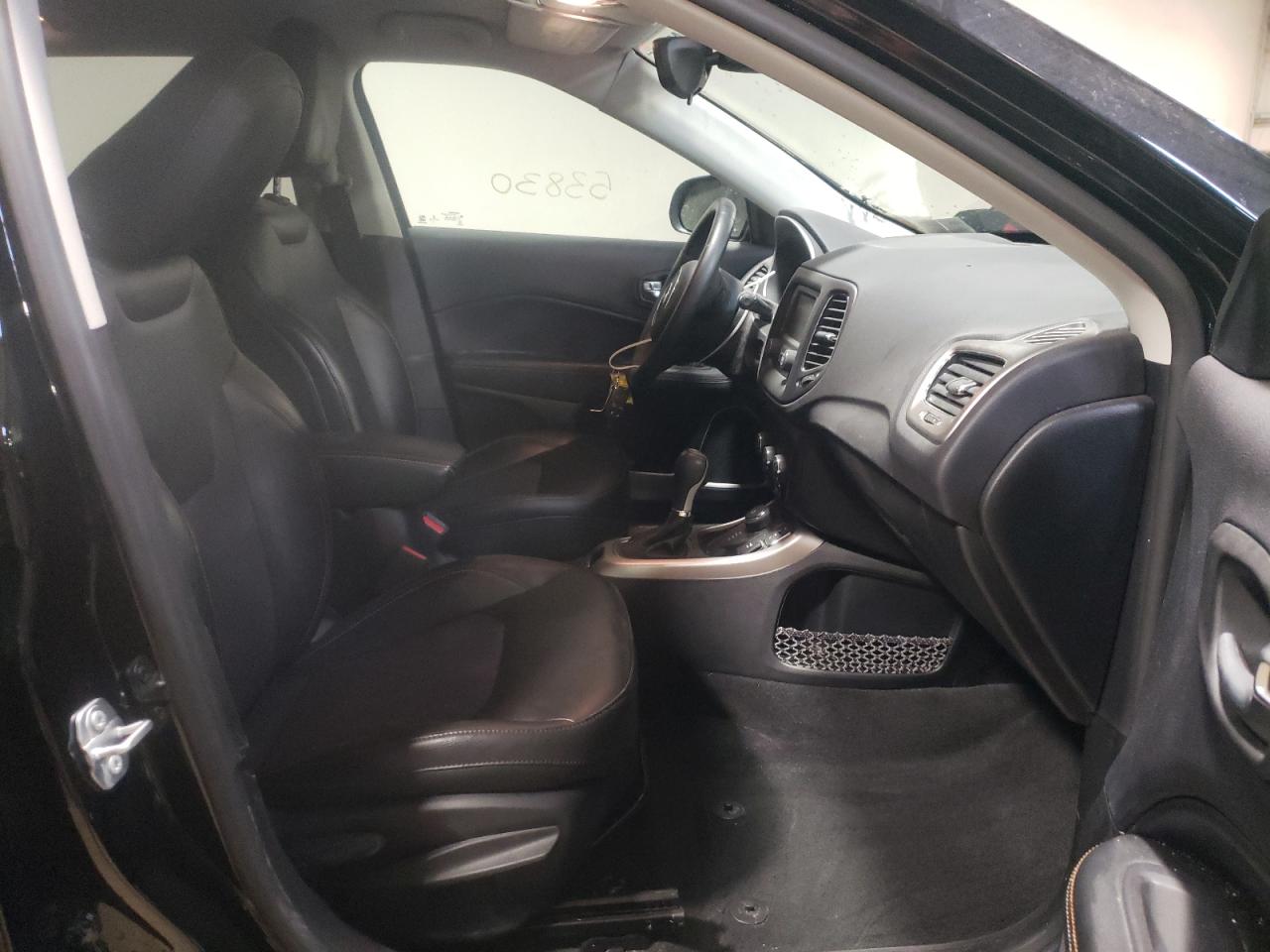 Photo 5 from auction – 2018 JEEP COMPASS LA with VIN 3C4NJDBB9JT314310