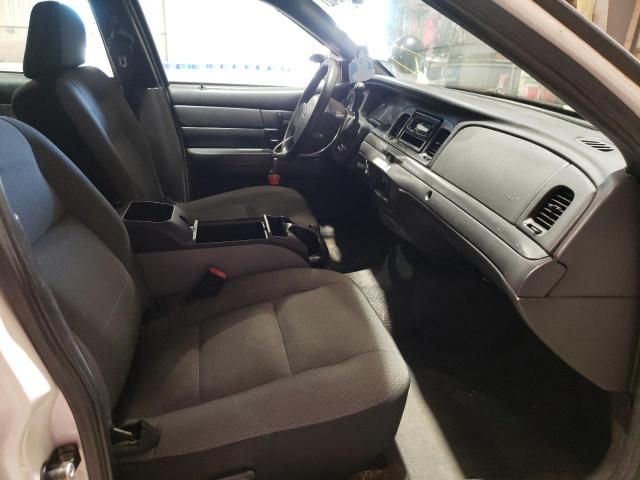Photo 5 from auction – 2010 FORD CROWN VICT with VIN 2FABP7BV9AX145441