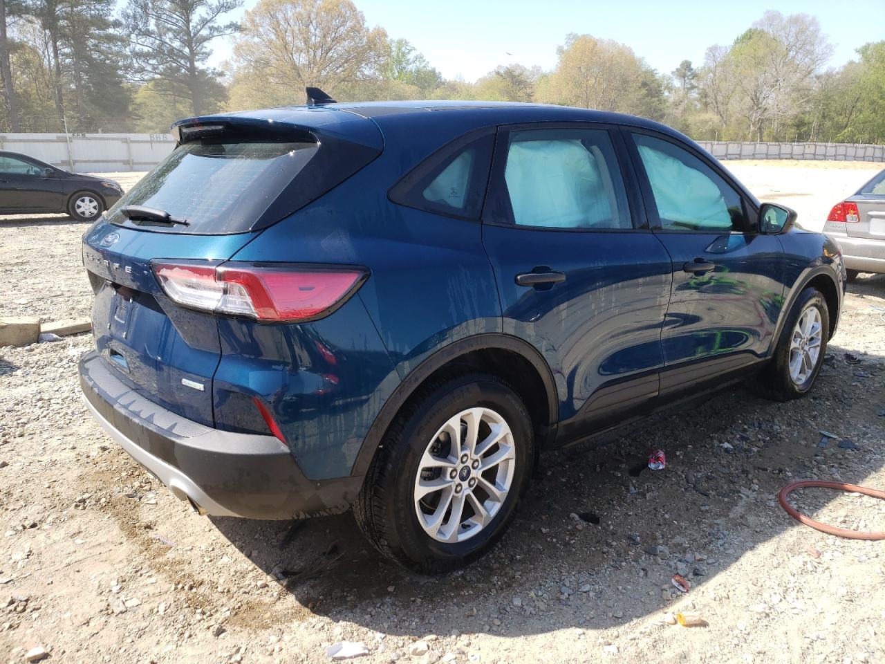 Photo 4 from auction – 2020 FORD ESCAPE S with VIN 1FMCU0F68LUA70254