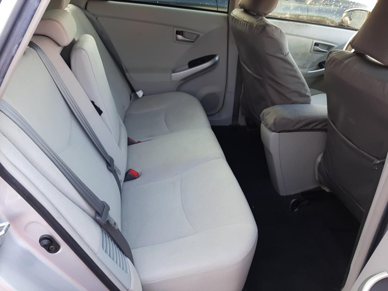 Photo 6 from auction – 2015 TOYOTA PRIUS with VIN JTDKN3DU2F1997305