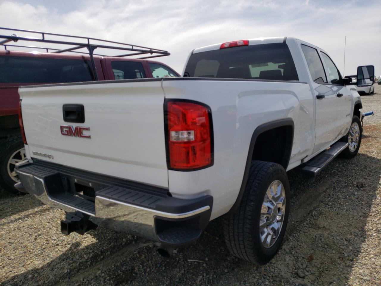 Photo 4 from auction – 2017 GMC SIERRA C25 with VIN 1GT11REG2HF198181
