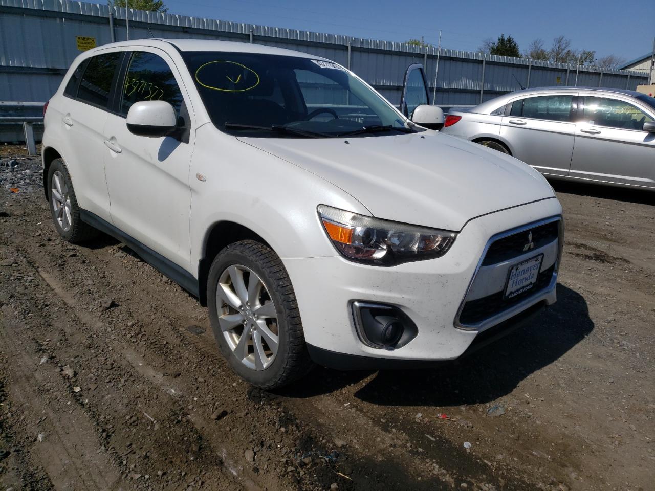 MITSUBISHI OUTLANDER 2013 with VIN 4A4AR4AU3DE003463 - Photo from auction
