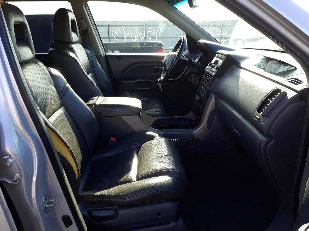 Photo 5 from auction – 2003 HONDA PILOT EXL with VIN 2HKYF18593H547556