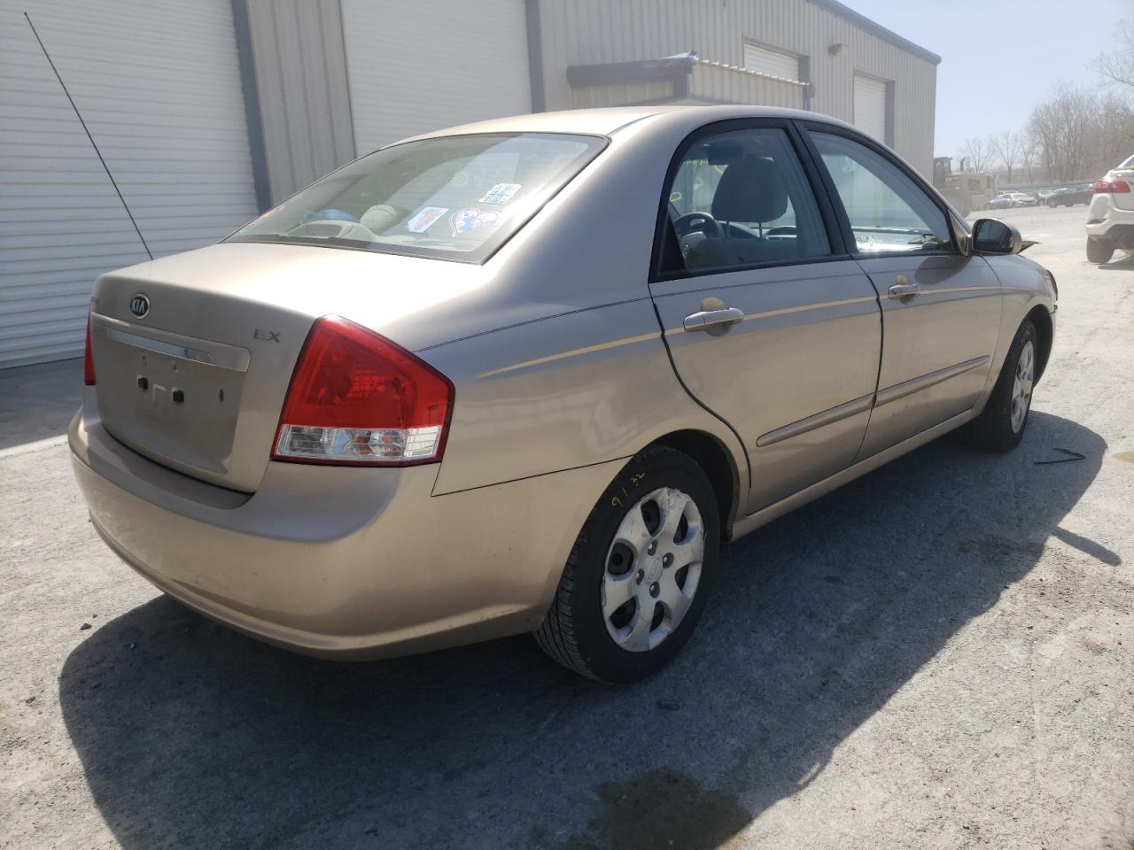 Photo 4 from auction – 2007 KIA SPECTRA EX with VIN KNAFE121775485237
